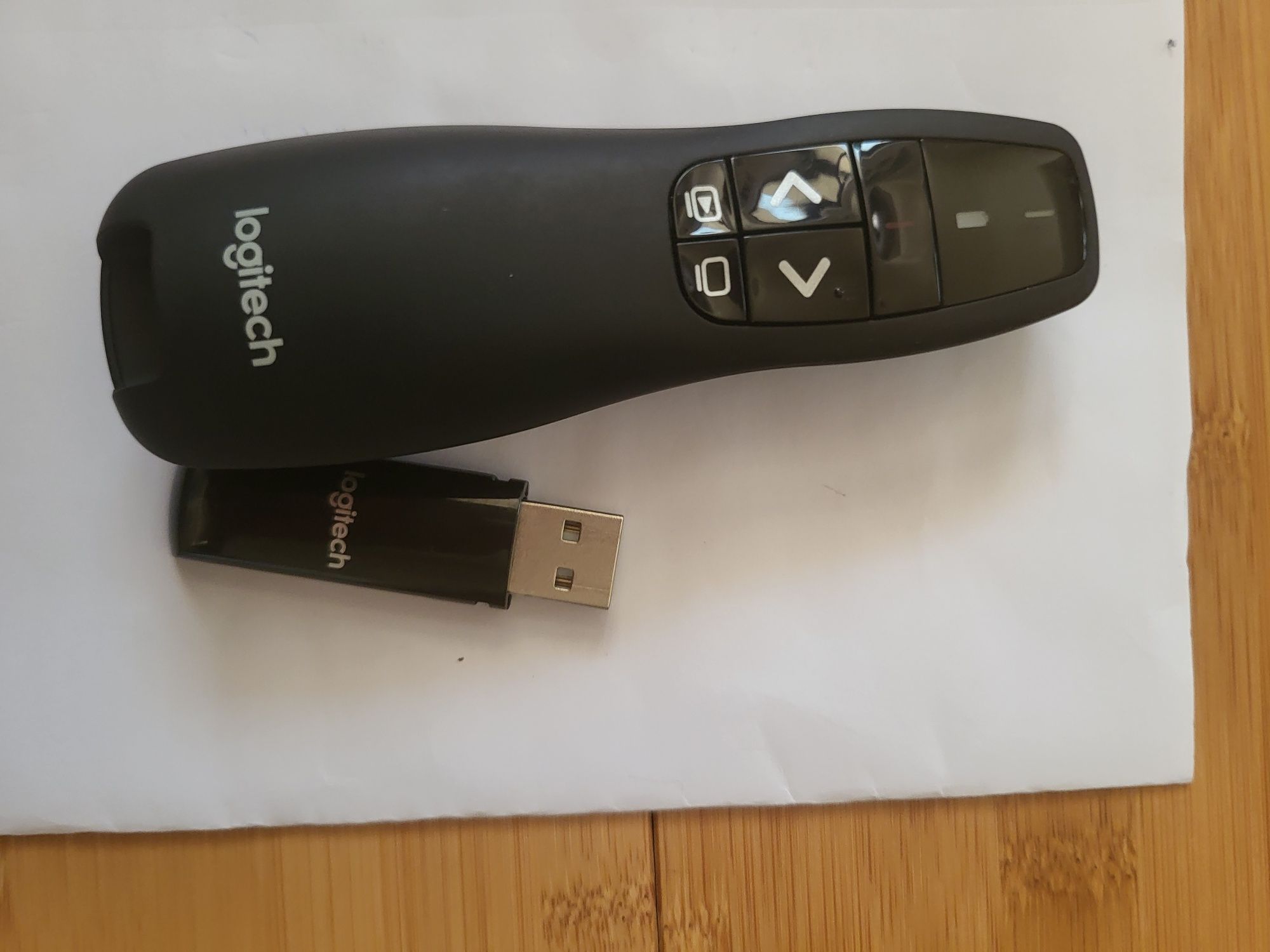 Презентер Logitech R400