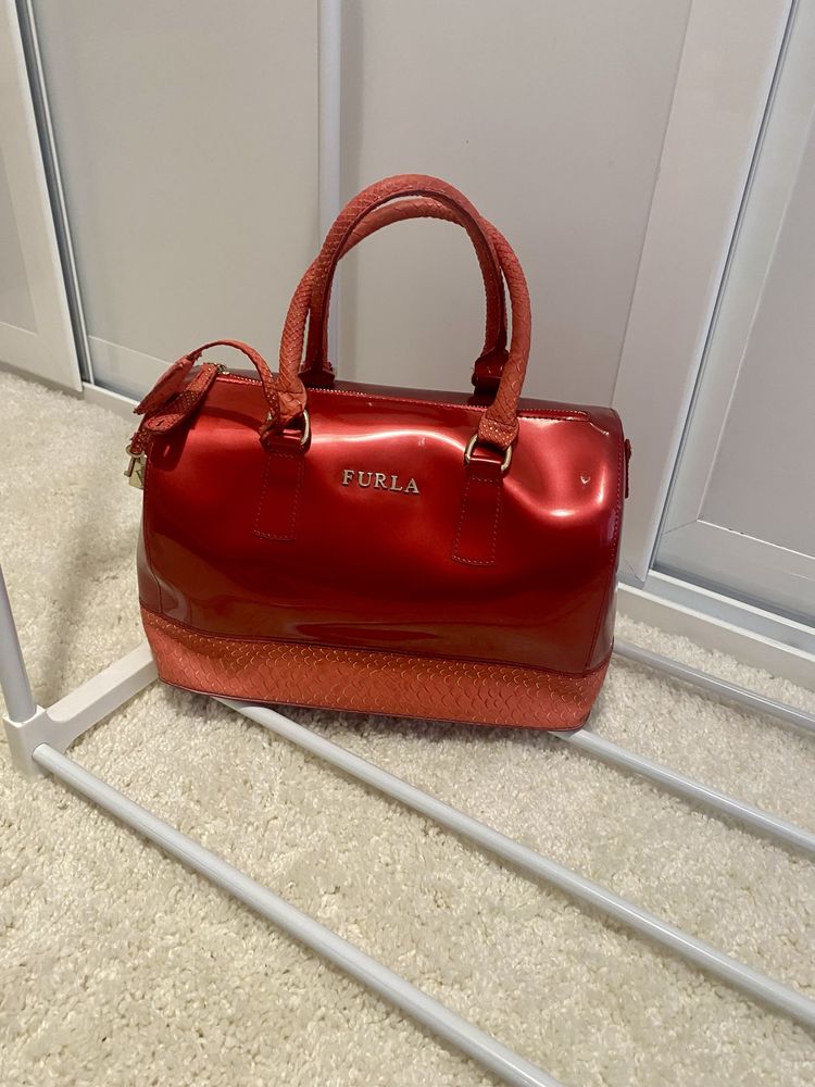 Чанти Furla Фурла