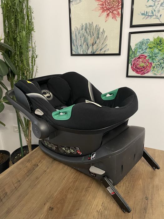 Scoica Cybex Aton S2 iSize + baza isofix Base One in stare foarte buna