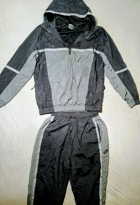 Nike оригинален шушлек комплект – M (горнище) / S (долнище) – отлично
