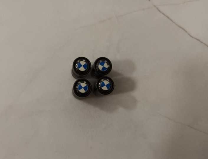 Капачки за винтили 4бр с лого