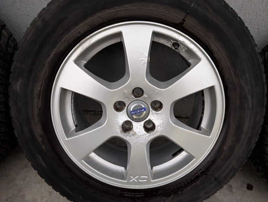 Jante SEGIN 17" Volvo XC60 XC70 anvelope iarna 235/65R17 Nokian 30671480