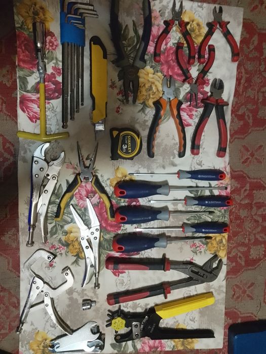 Scule-unelte second-hand