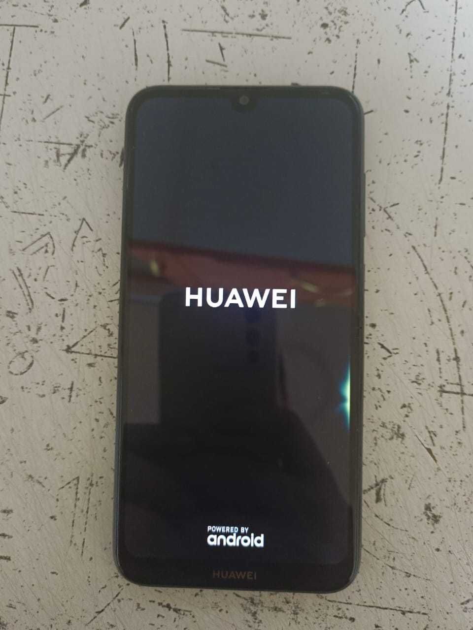 Продам телефон Huawei Y7 2019