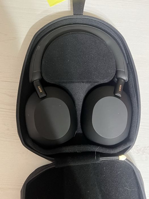 Наушники Sony WH-1000XM5