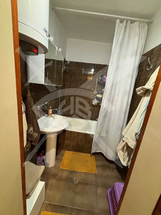 Продава се Тристаен апартамент в Варна, Погреби - 97 кв.м за 1444 €/кв.м - Снимка #4