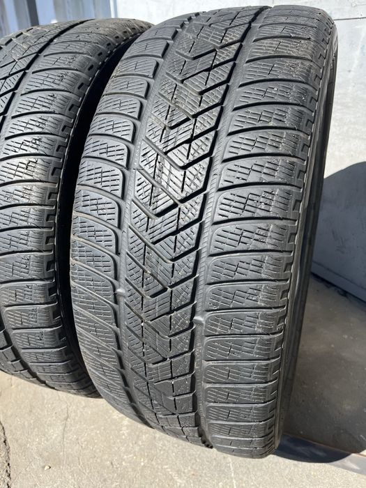 2 бр. зимни гуми 255/45/20 Pirelli 5+ mm DOT 0513