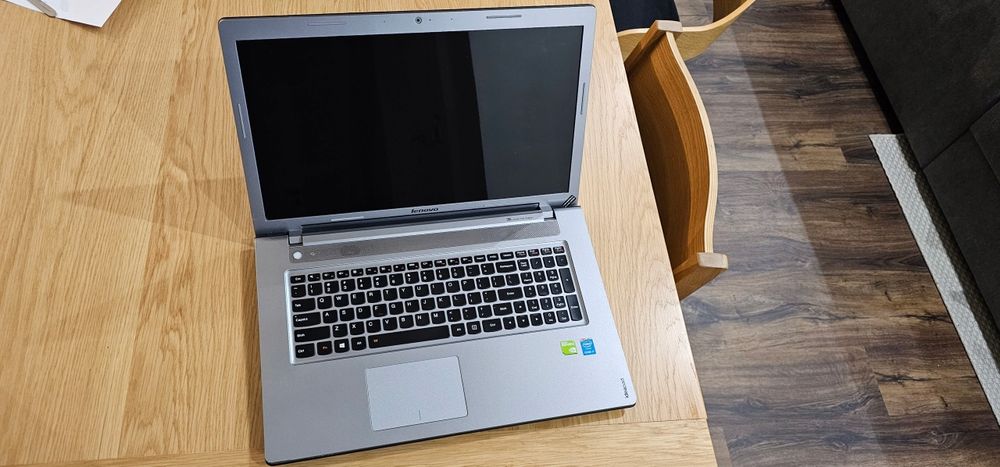 Lenovo Z710 17.3 Core i5 4200M George GT840m Озу 8гб мощный ноутбук