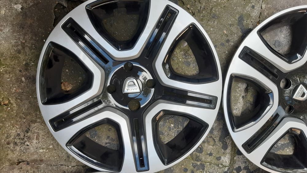 Capace LOGAN R16 pentru jante tablă structurate Noi