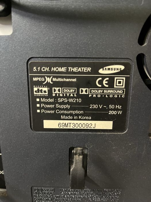 Суббуфер с пет сателита Samsung