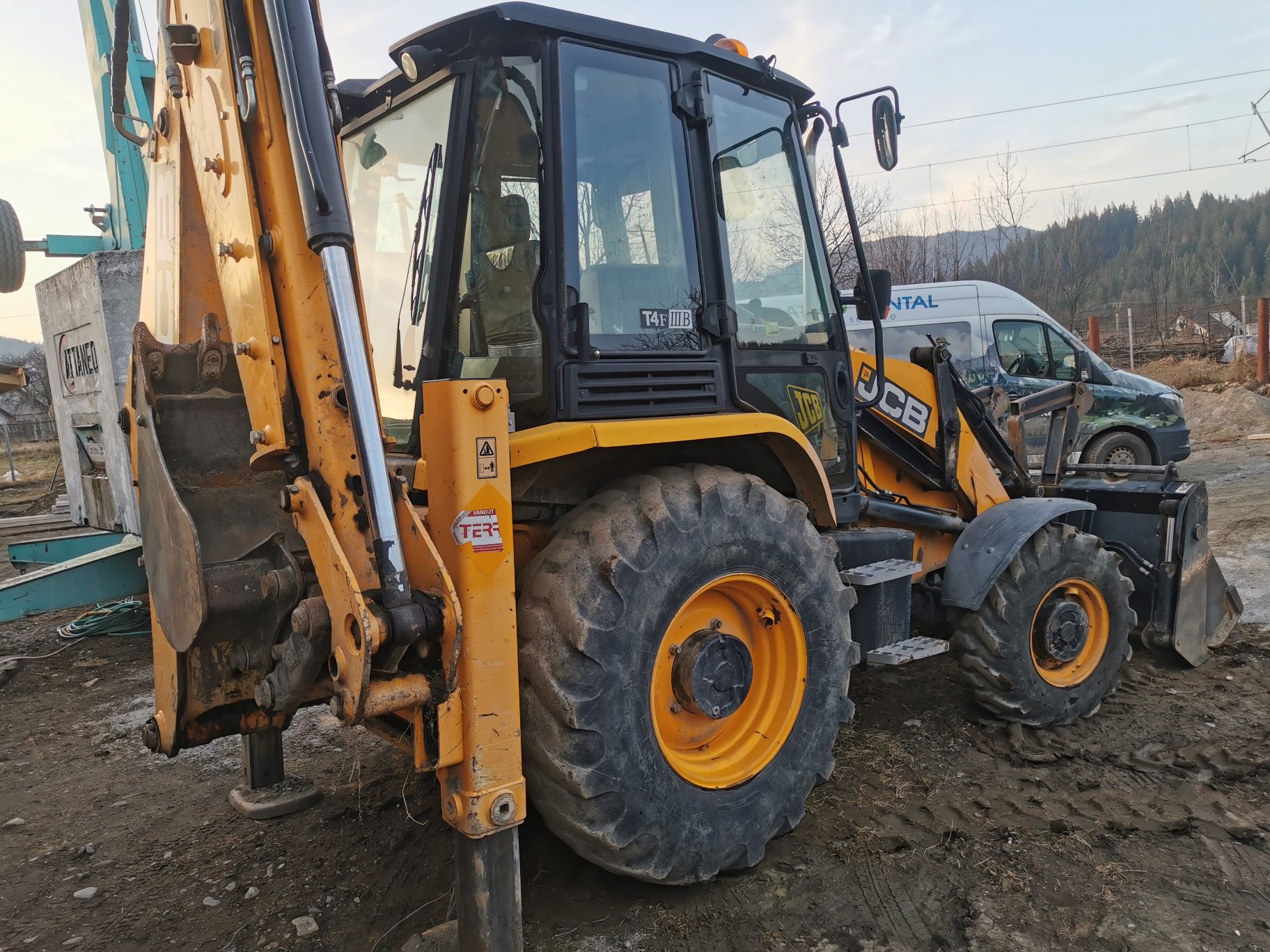 Buldoexcavator JCB 3CX