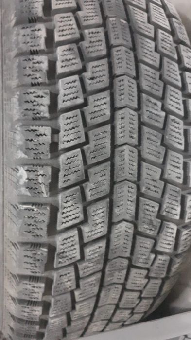 Зимние шины «Hankook» 265/65/17