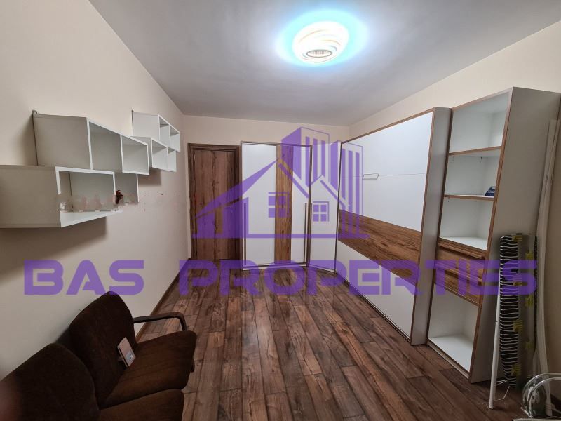 Дава се под наем Тристаен апартамент в София, Света Троица - 85 кв.м за 900 € - Снимка #7
