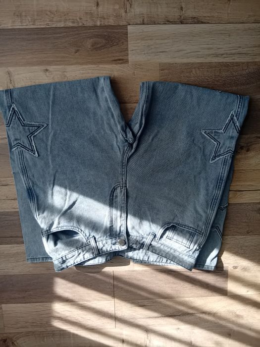 Vând blugi unisex, noi, marimea L