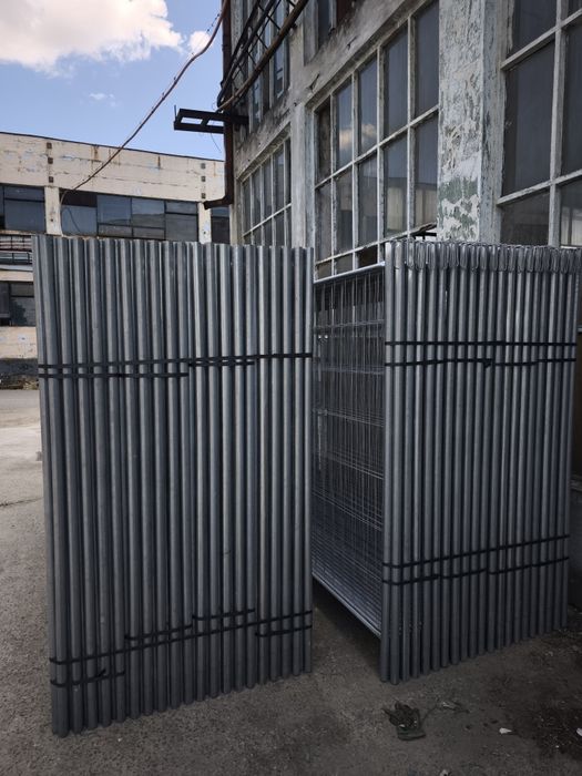 Gard mobil împrejmuire santier, panouri, garduri provizorii evenimente