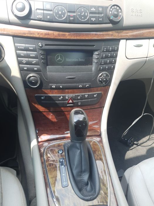 Mercedes W211 E200