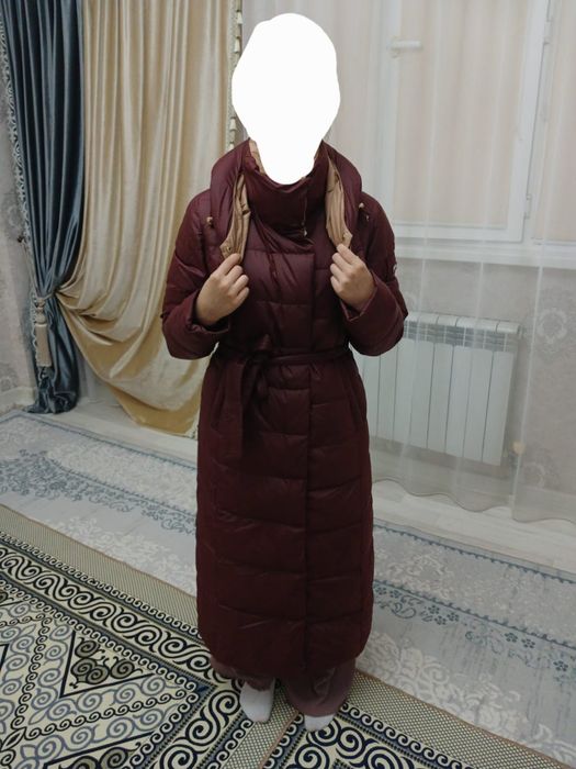 Зимний пуховик Clasna Collection бордового цвета.