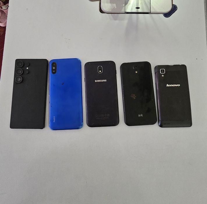 Продаётся телефоны на запчасти