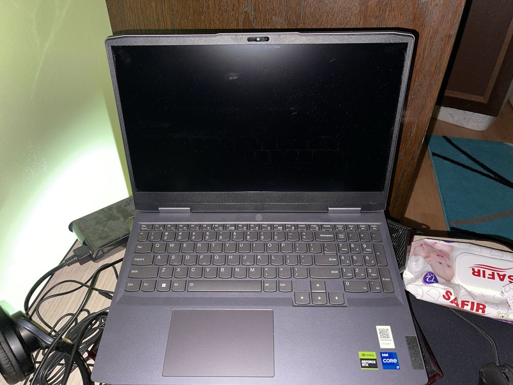 Laptop Gaming Lenovo LOQ 15IRH8