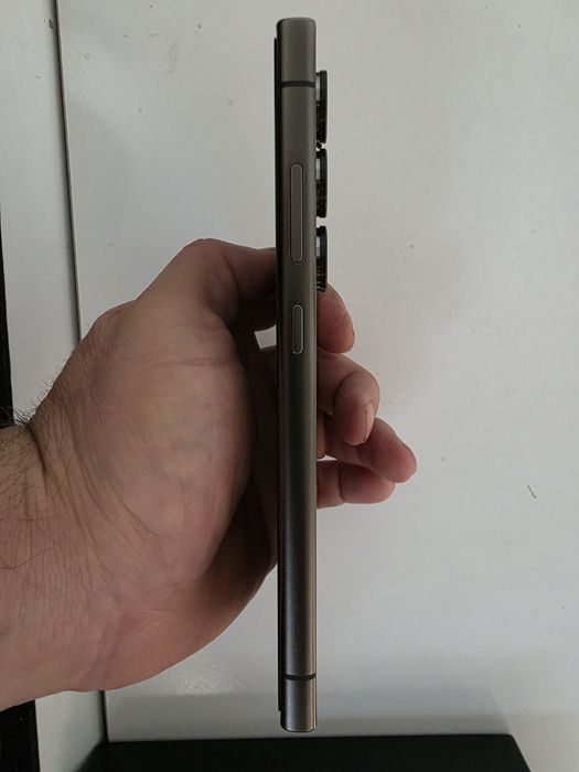 Samsung S 24 Ultra ideal 750$ булиши
