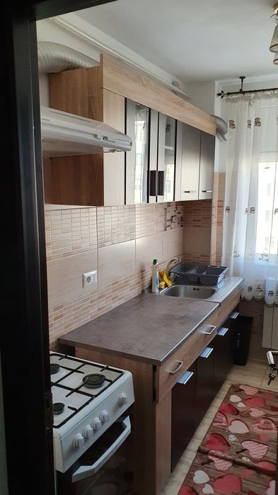 Inchiriez ap 2 camere ultracentral