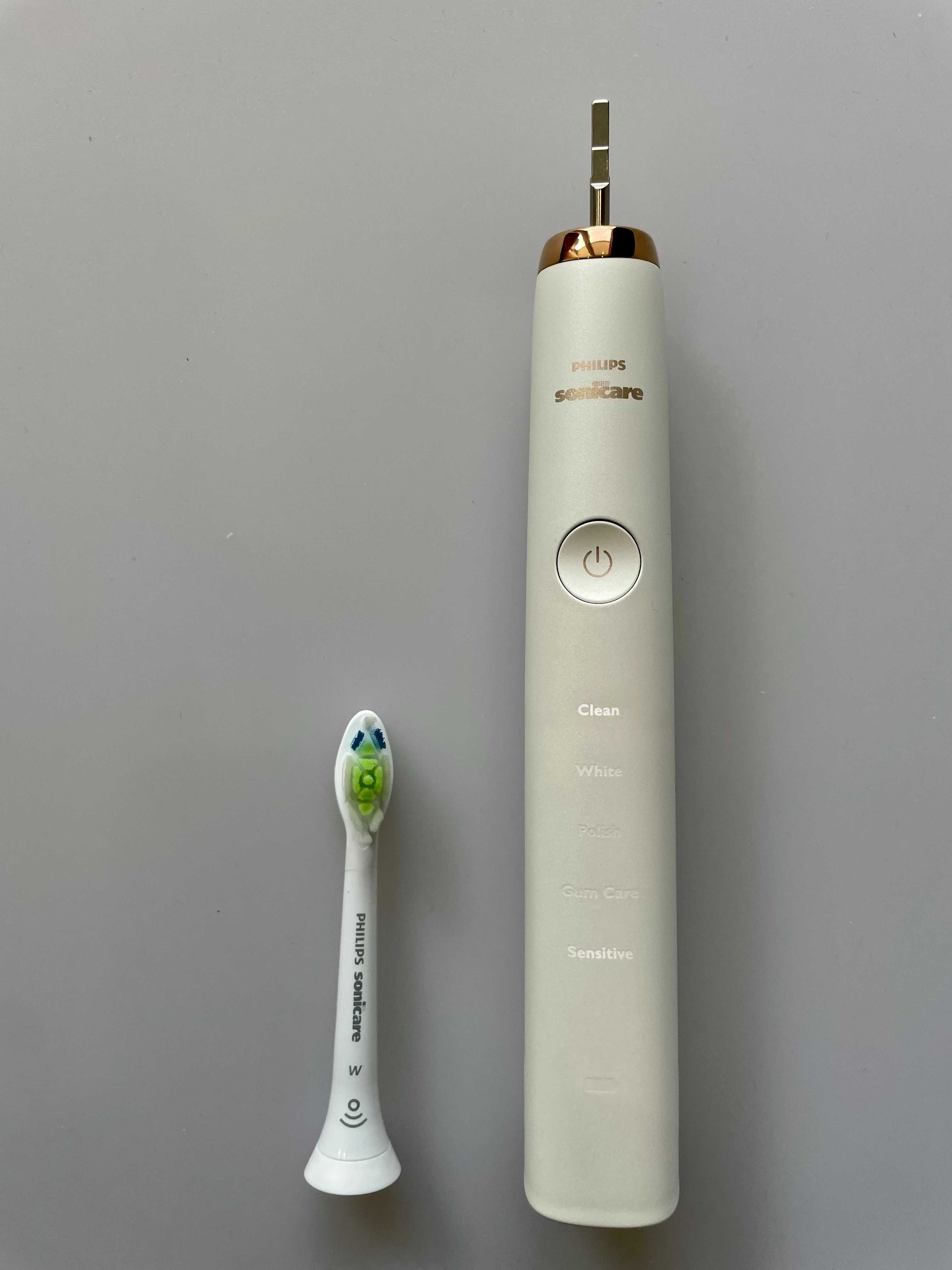 Електрическа звукова четка за зъби Philips Sonicare DiamondClean HX93