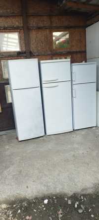 Vând trei combine frigorifice
