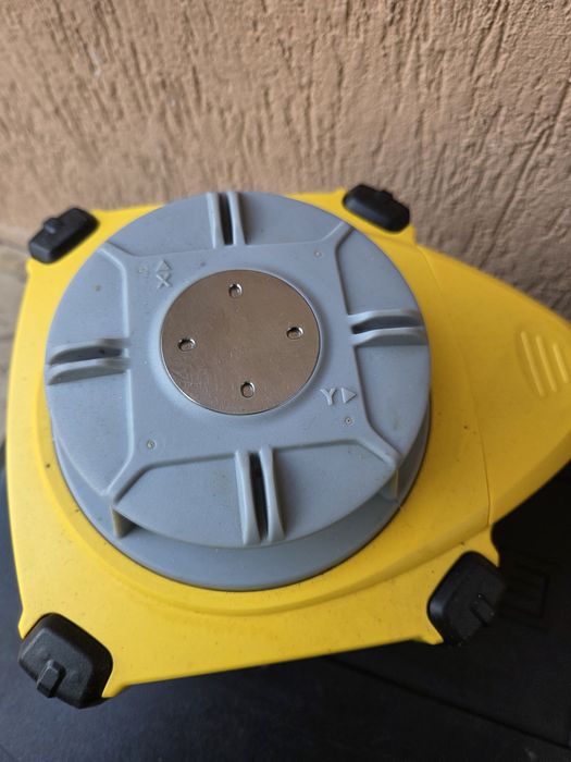 Geomax Zone 60 HG nivela laser rotativa cu panta pe 2 axe hilti