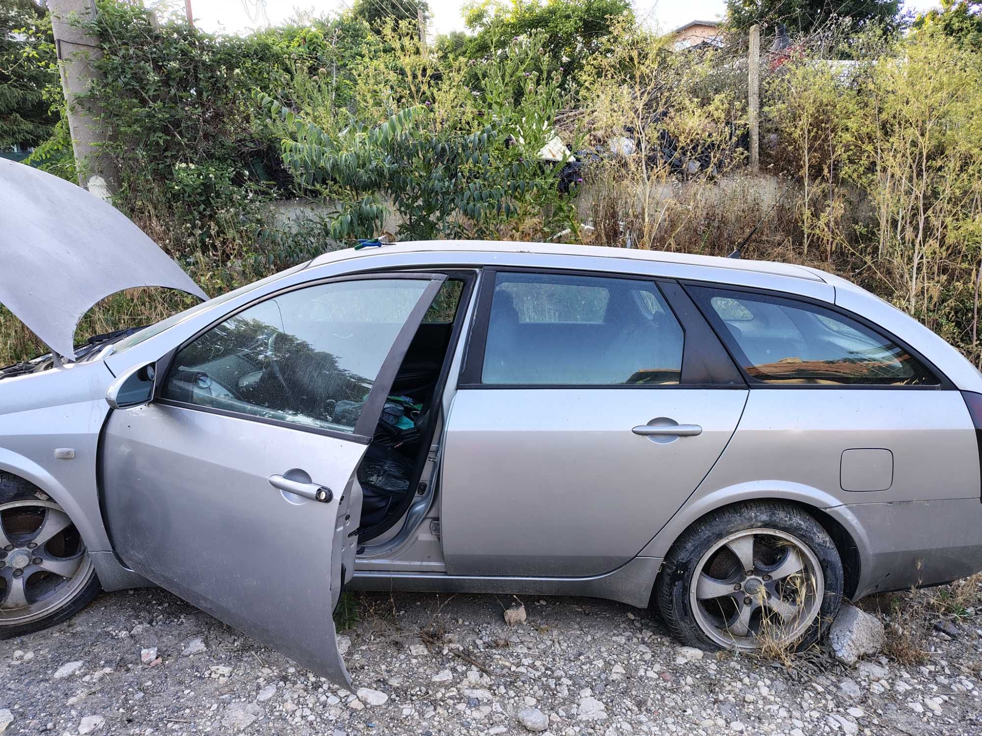 Nissan Primera на части
