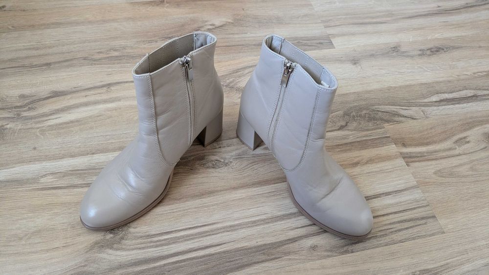 Дамски елегантни боти