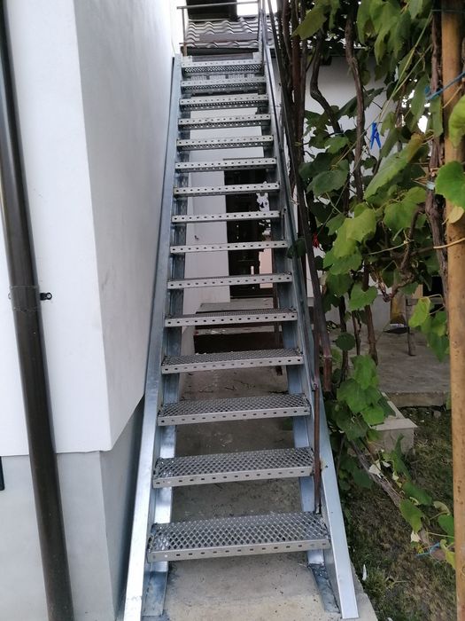 Scara metalica zincata