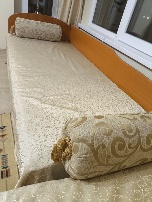 Легла с механизъм цвят череша