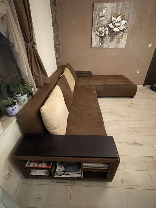 Ъглов диван в отлично състояние