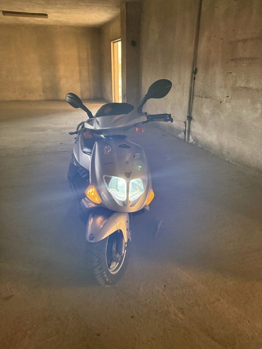 scuter 125cc pgo