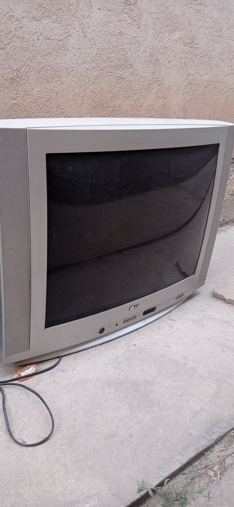 Телевизор LG. Серый