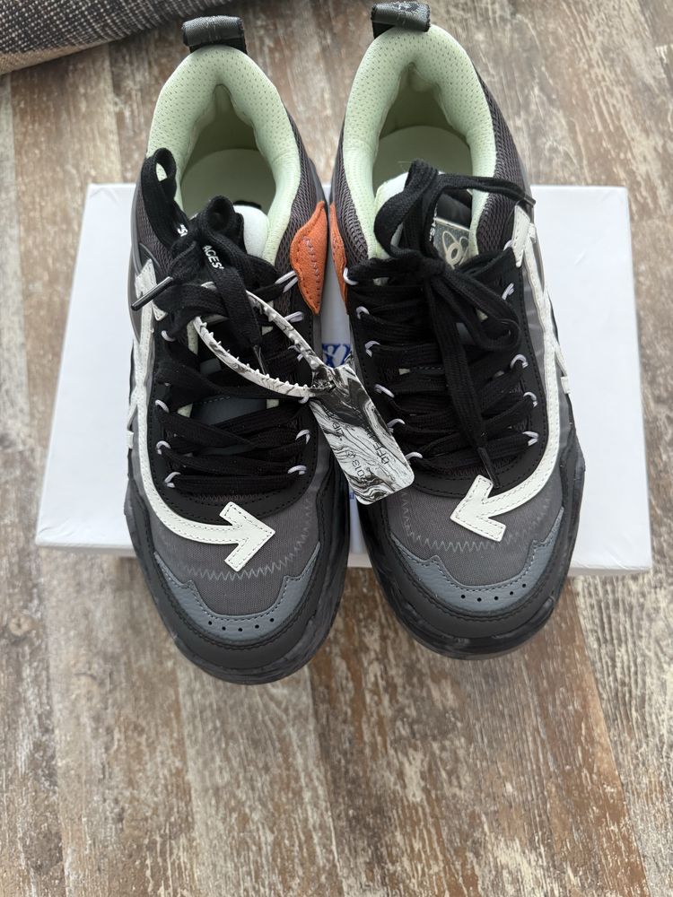 Off white oddsy 1000