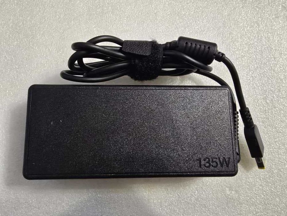 Incarcator laptop original Lenovo 135W, 20V, 6.75A - mufa USB