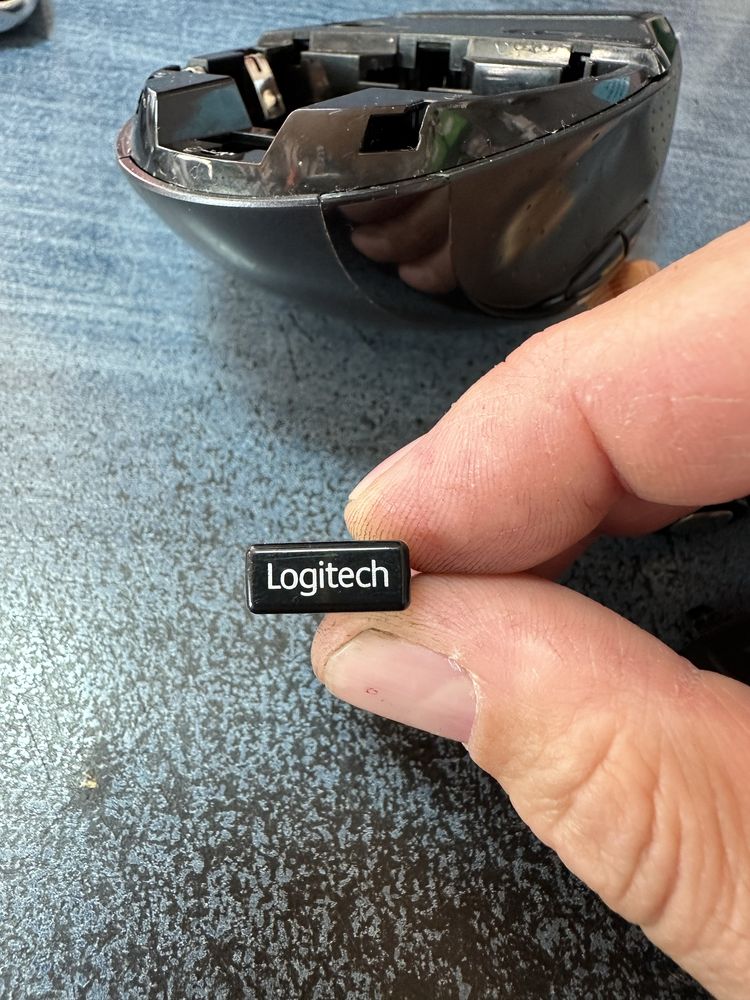 Безжична оптична мишка Logitech Marathon M705