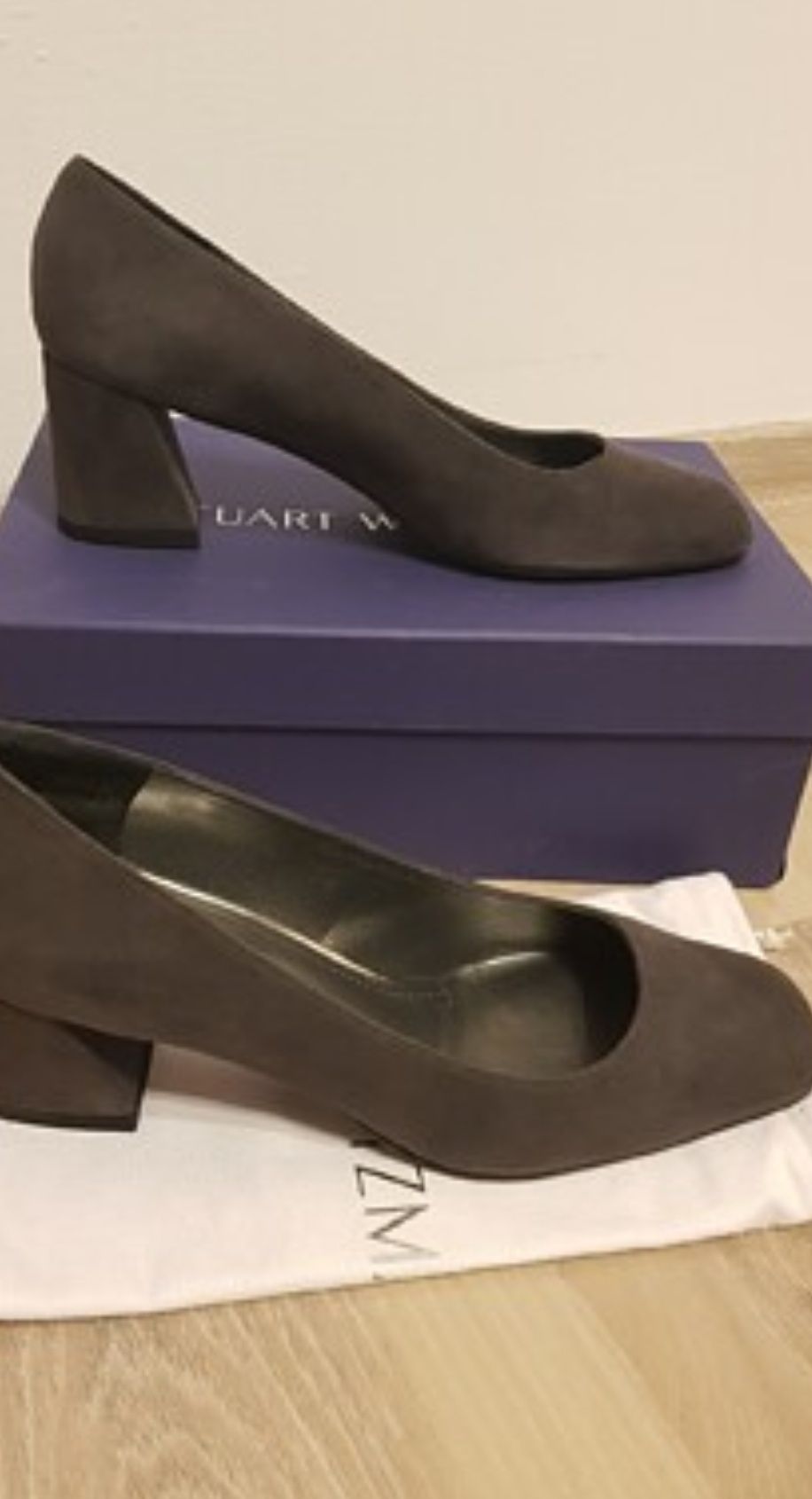 Pantofi Stuart Weitzman gri deosebiti