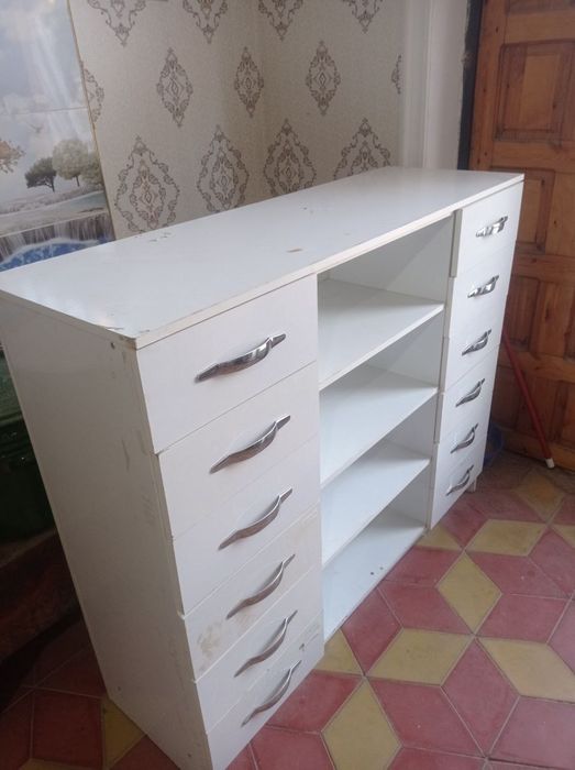 Камод шкафлар сатылады