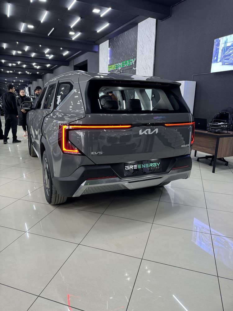 Kia EV5 air version. 2024 Sotuvga tayyor 28000 Garantiya bor