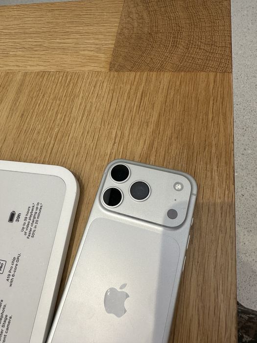 Iphone 17 pro NOU Sigilat 256gb garantie un an applecare