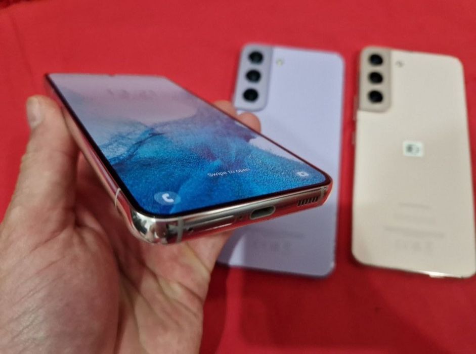 -Samsung S22, ca Nou, 128Gb, 8Ram, impecabil, Gold-Silver-Purple, star