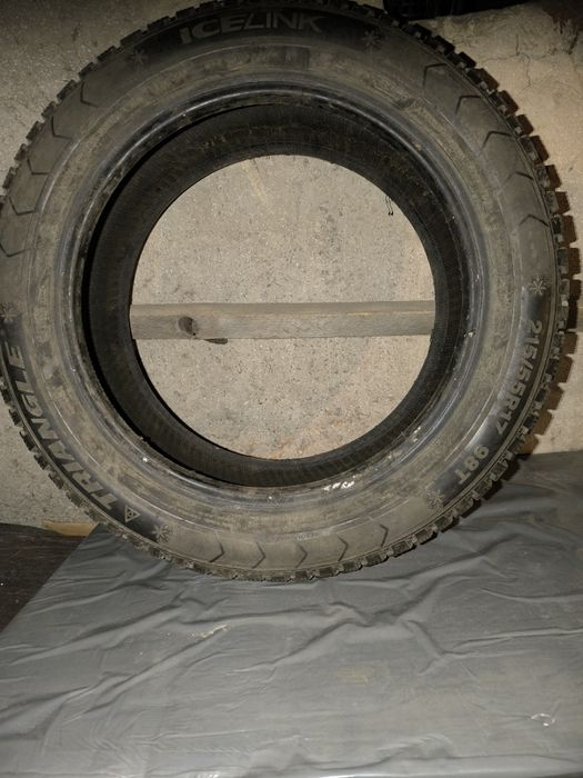 Продам комплект зимней резины.