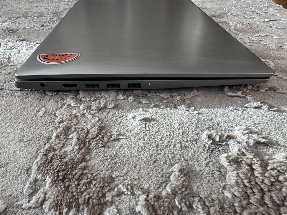 Vand Laptop Lenovo IdeaPad 3