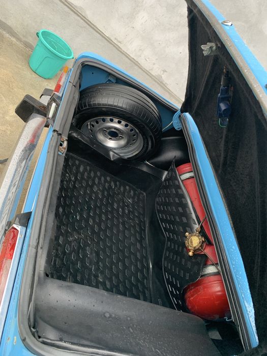 Ваз 2106 сотилади