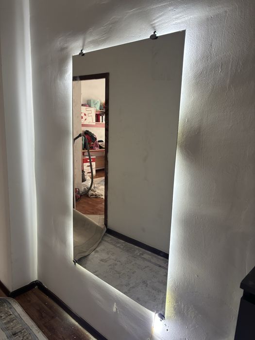 Продаются зеркало хорошем качестве