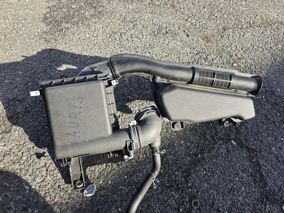 Carcasa filtru aer complet toyota auris II 1.8 hybrid 2013-2018