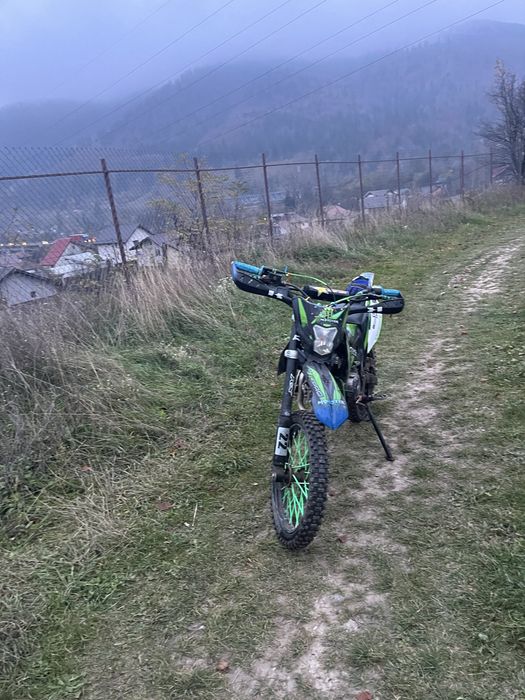 Vând Cross Enduro kxd de 140cc fară defecte proba spune tot