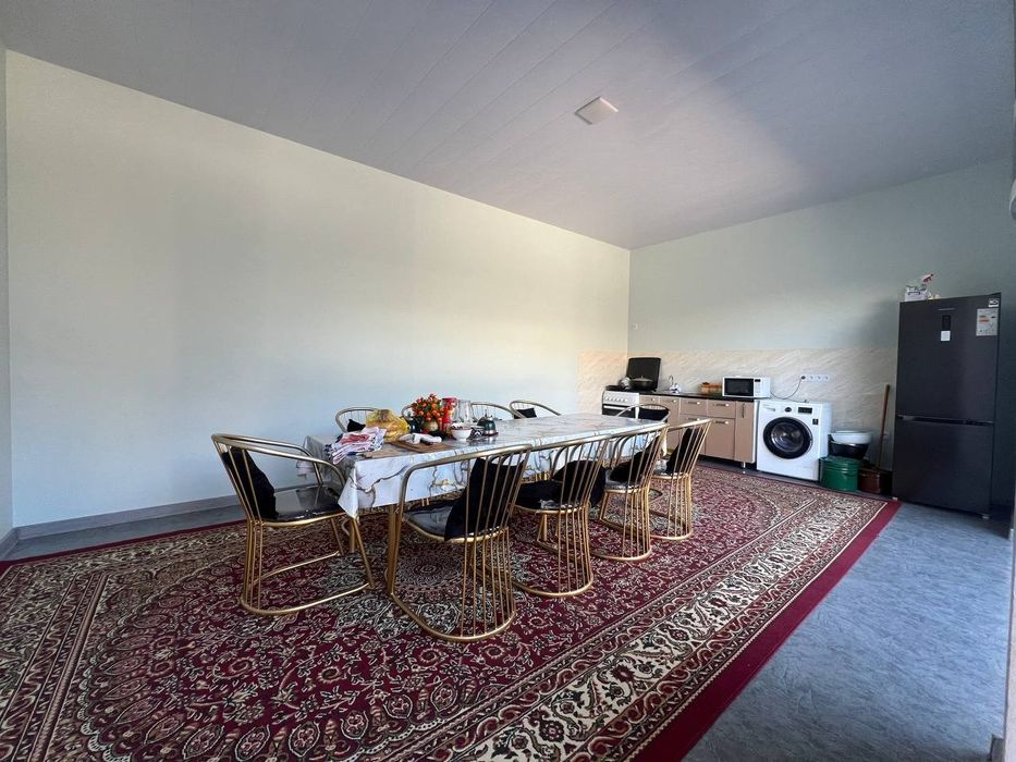 Продам Дом 3 соток  кирпичный карамурт